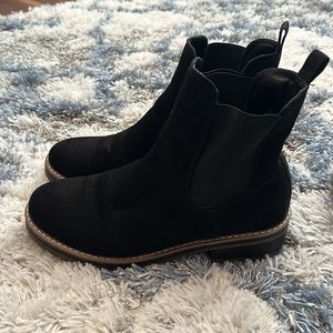 Kensie ankle boots size 10